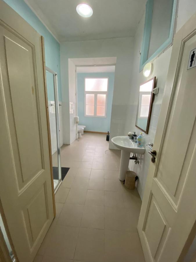 Classic Chiado 1 - Central Guest House Room With Shared Bathroom Lisboa Exteriér fotografie